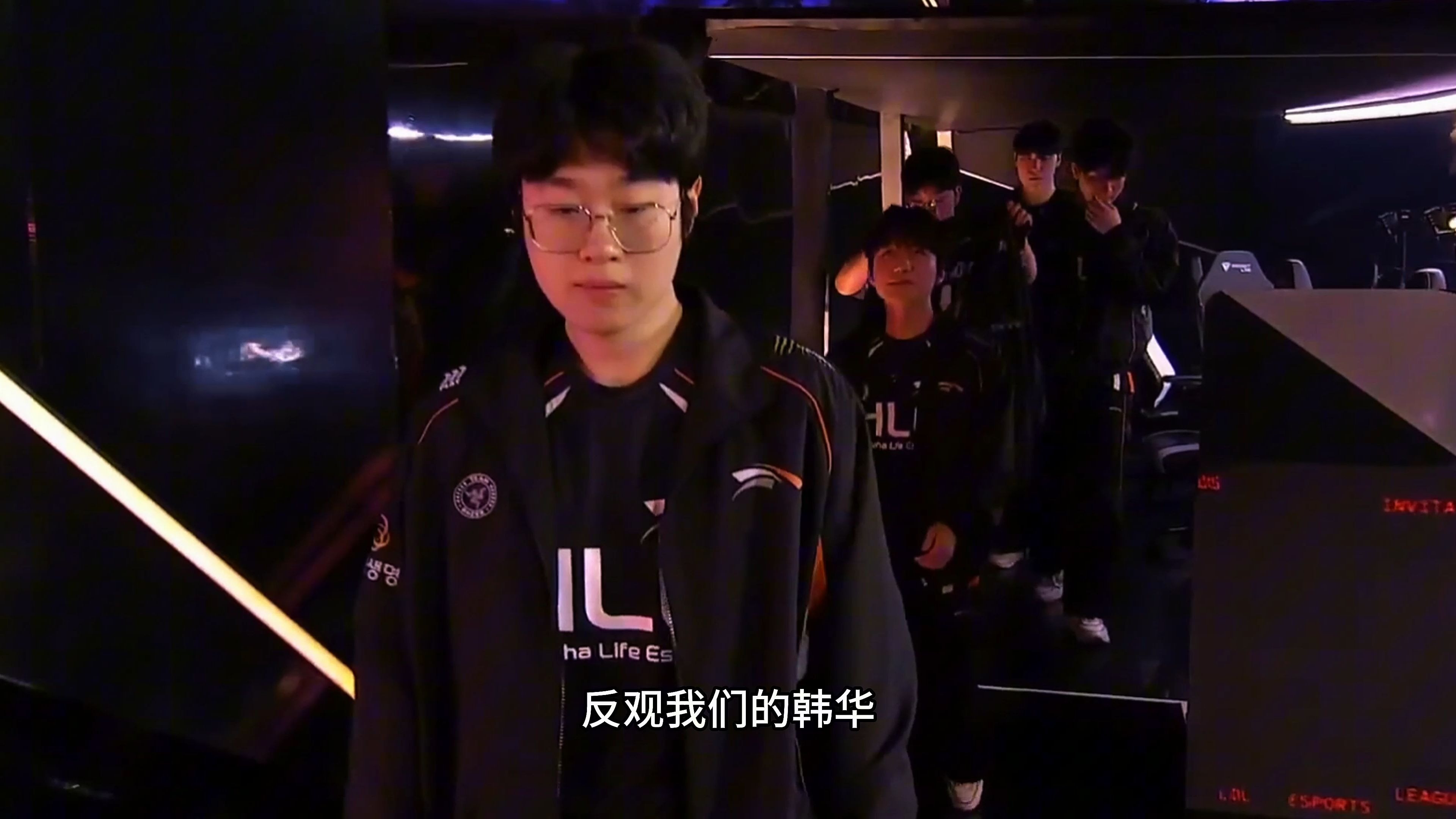 开云平台-GEN碾压BRO，Hanssama关键团战开团秒人宿命之战半决赛，留下经典瞬间