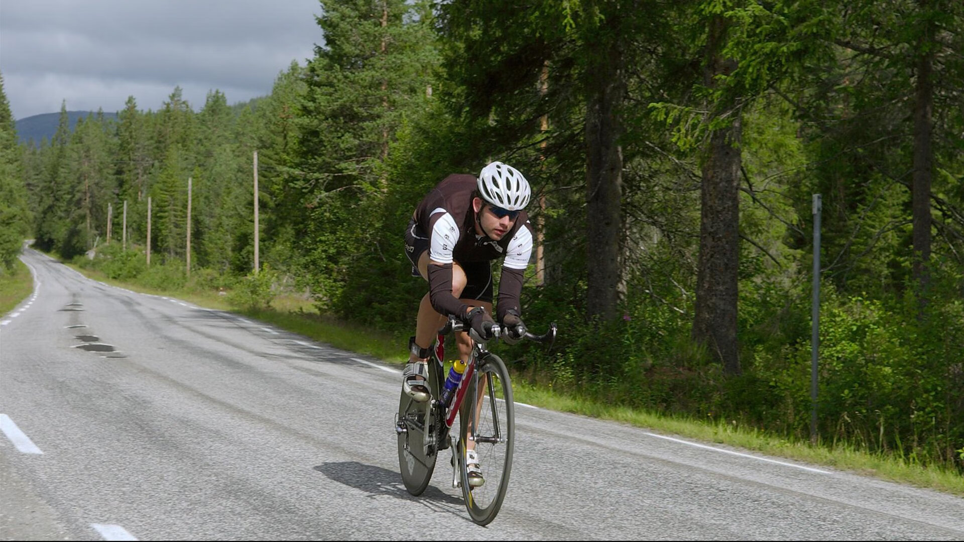 欧冠惊天爆冷！葡超雄狮客场3-0撕碎曼城，瓜帅战术体系遭遇历史性质疑